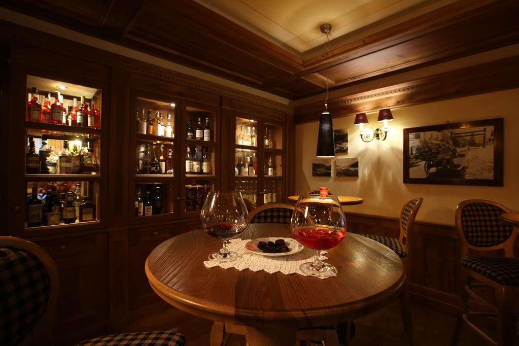 Alpen Suite Hotel Madonna di Campiglio Nhà hàng bức ảnh
