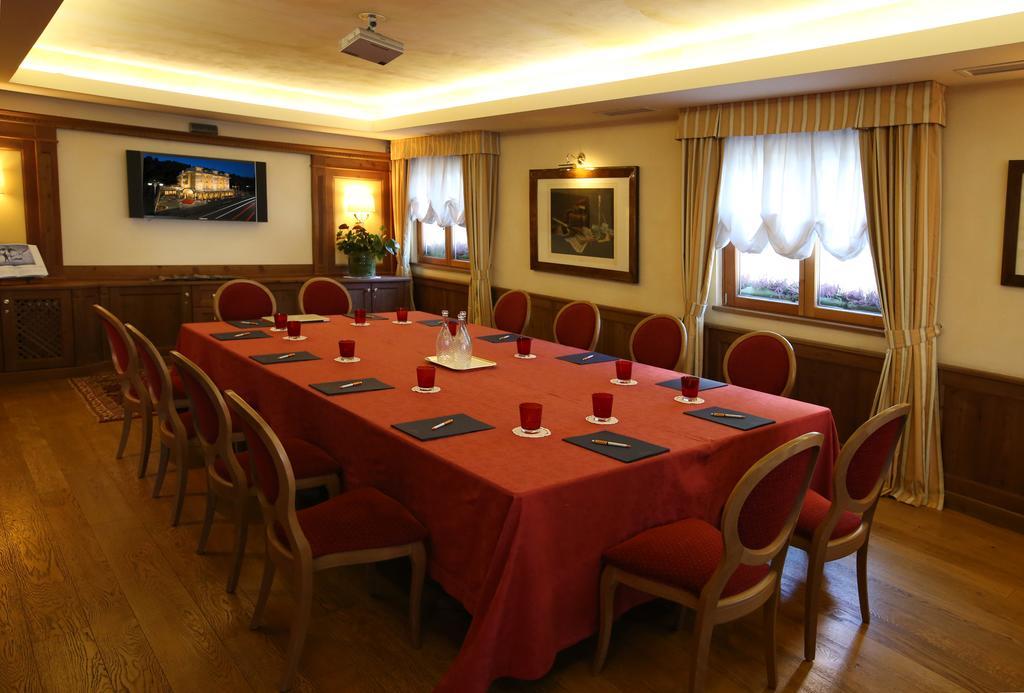 Alpen Suite Hotel Madonna di Campiglio Ngoại thất bức ảnh