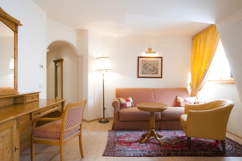 Alpen Suite Hotel Madonna di Campiglio Ngoại thất bức ảnh