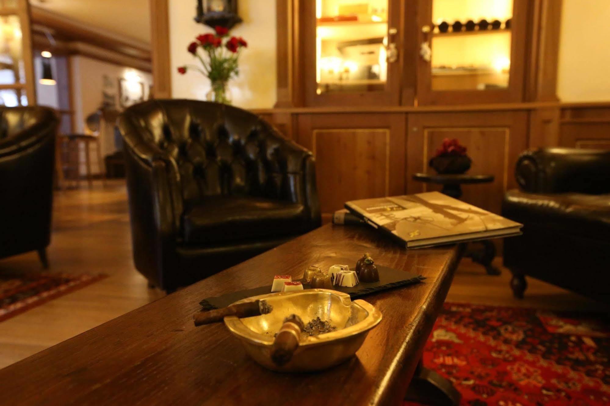 Alpen Suite Hotel Madonna di Campiglio Ngoại thất bức ảnh